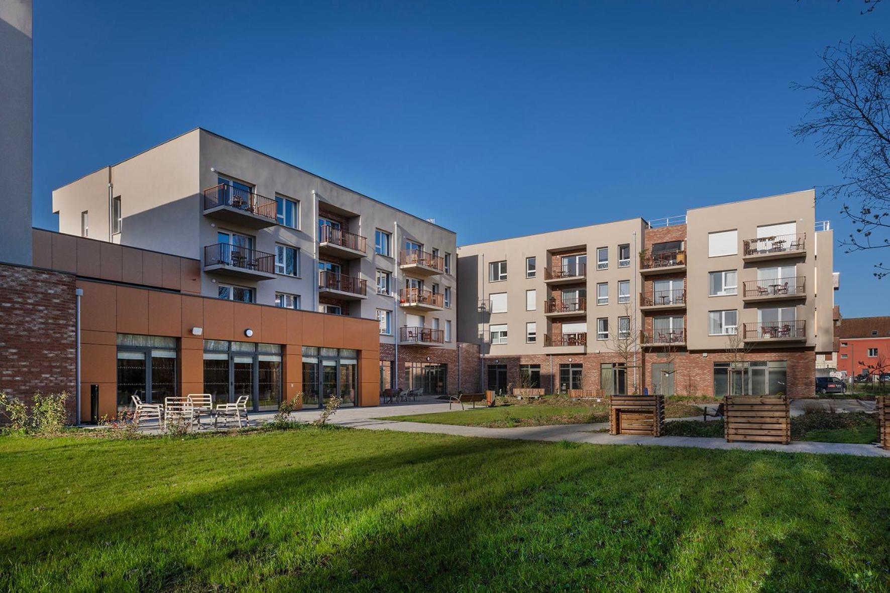 Domitys - La Flanerie Aparthotel Bethune Exterior photo